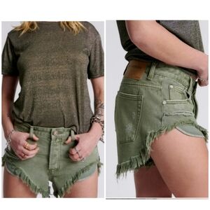 One Teaspoon Super Khaki Rollers Denim Shorts